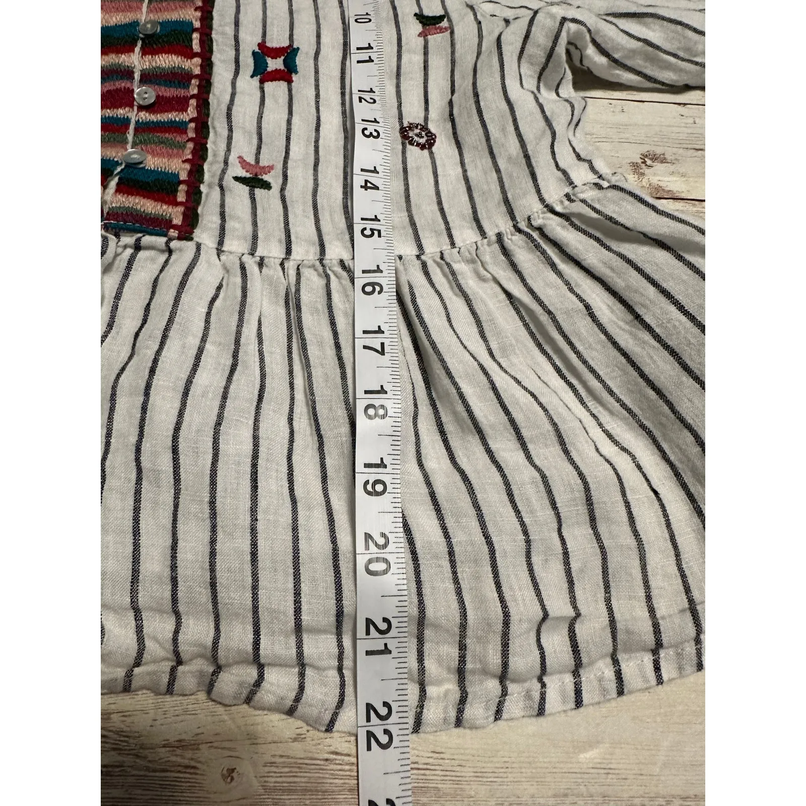 Zara Basic Embroidered Peplum Top Blouse Women's Size Small Striped White Flowy - Image 5