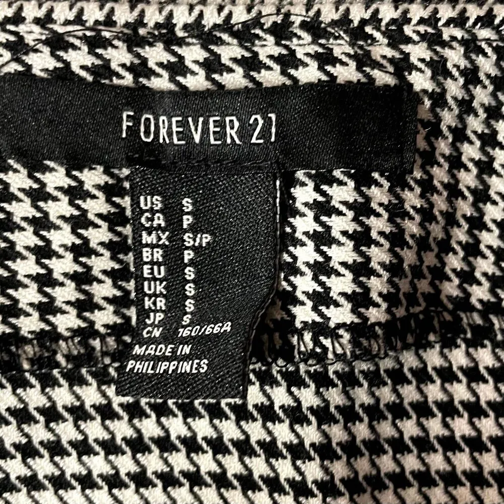 Forever 21 Houndstooth Mini Skirt Size S NWT - Image 4
