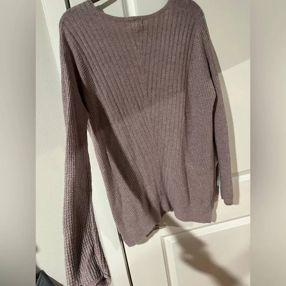 Brand CASLON Lilac Soft Sweater w/ Side Pockets & V Cut Side Slits - Size M - Image 4