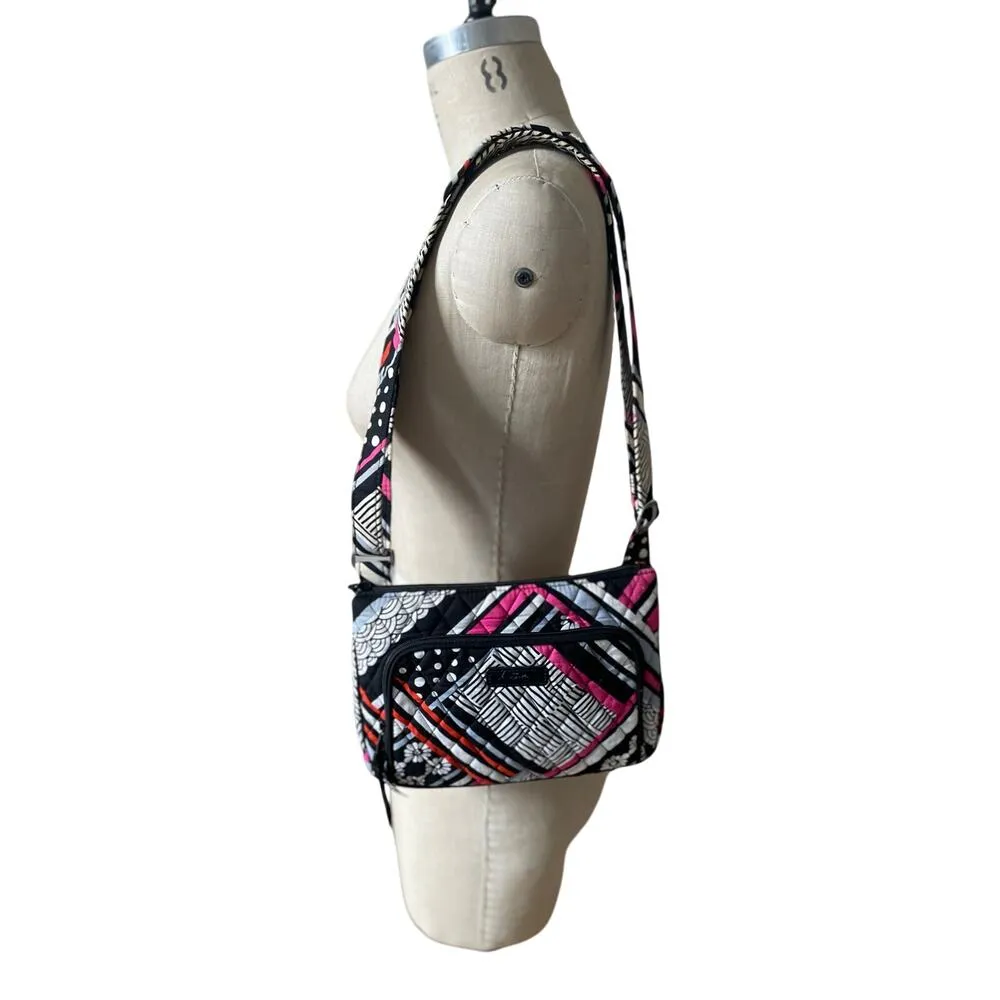 NWOT Vera Bradley Adjustable Crossbody in Northern Stripes Black White Pink - Image 5