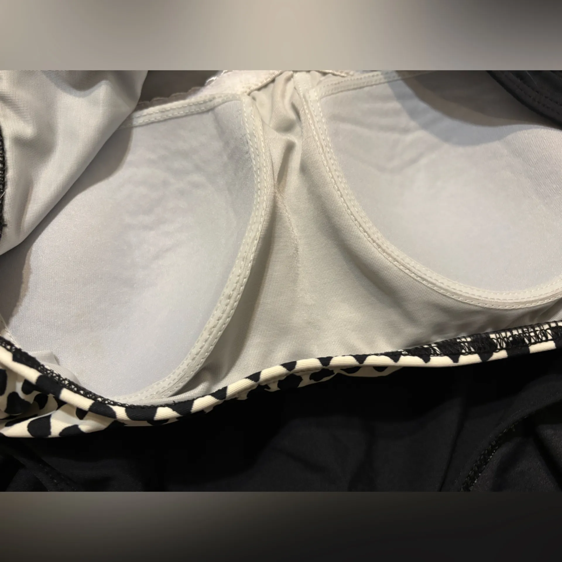 Reebok one-piece swimsuit in size 12 - Image 4