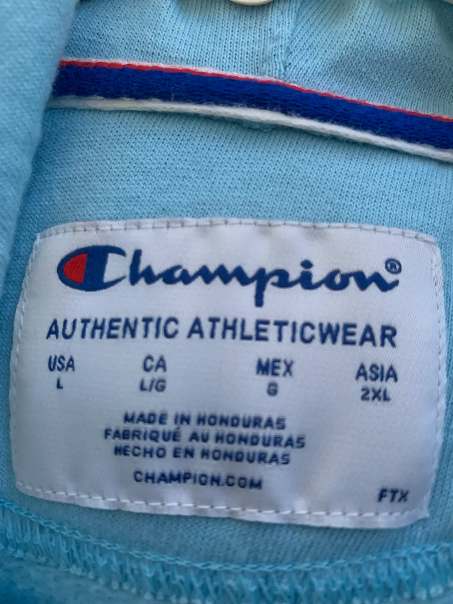 Champion Women’s  sweatshirt - Image 3