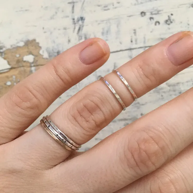 Handmade set of 2 sterling silver midi rings - Image 5