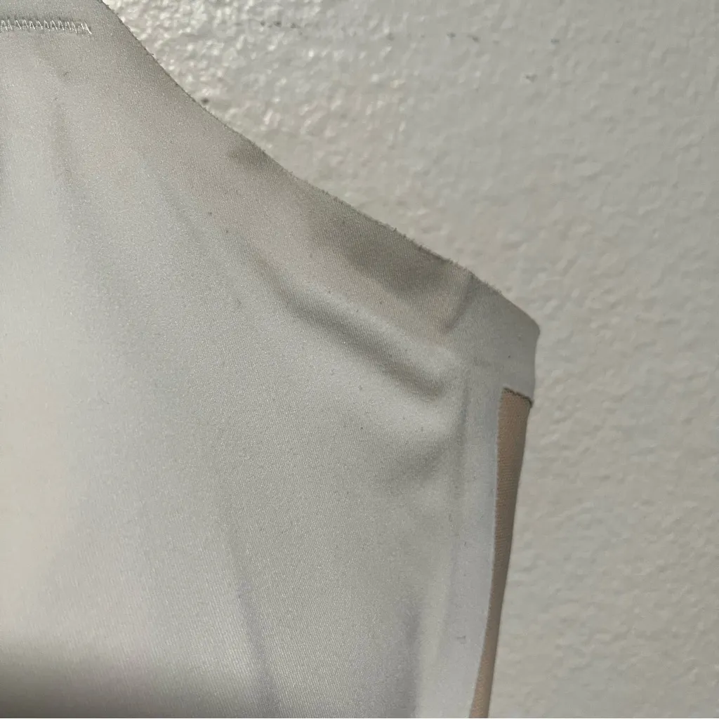 Honey Love Set to Lift Seamless White Wirefree Crossover Bra 1X 40C/D - Image 4