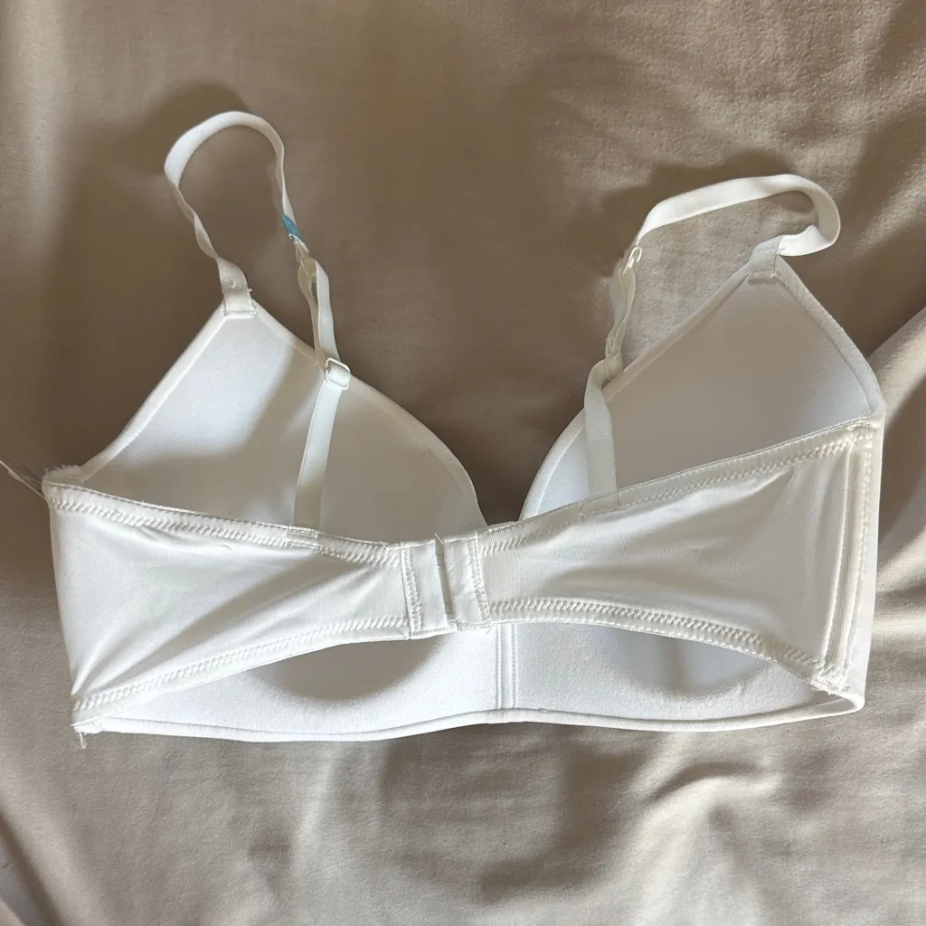 NWT Wire-free T-Shirt bra 34C / J12 - Image 3