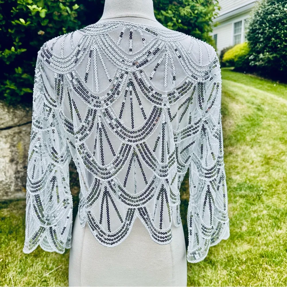 Vintage White and Silver Sequin Capelet - Image 12