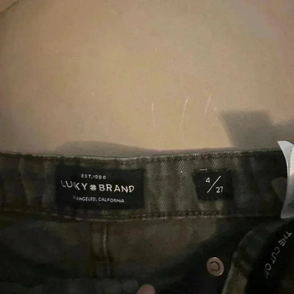 Lucky Brand cut offs - Image 5