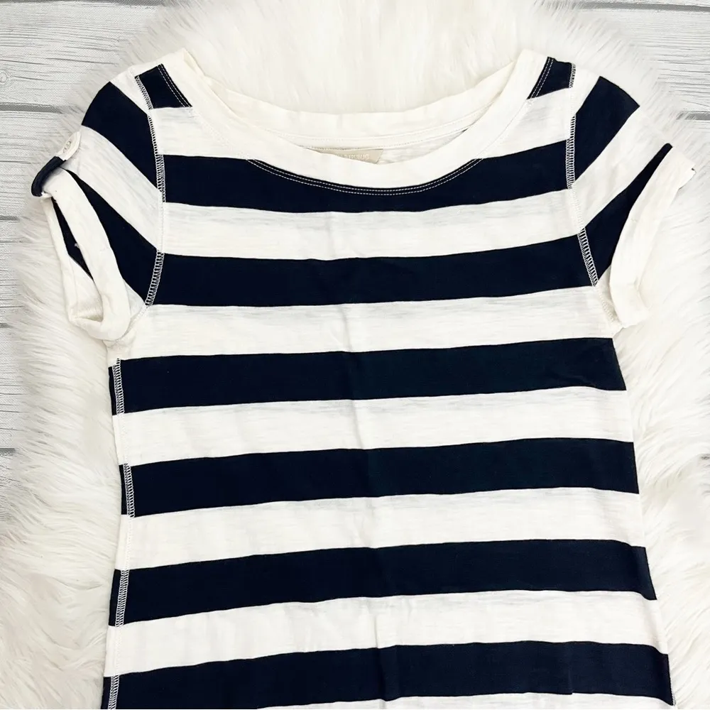 Banana Republic White and Navy Striped Tee Shirt Dress - Image 3