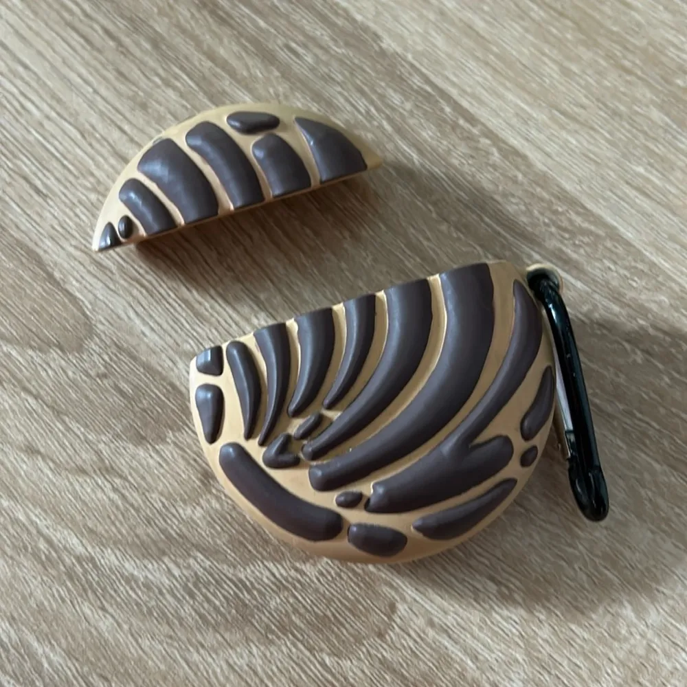 The Latino shop pan dulce AirPod case Brown - Image 2