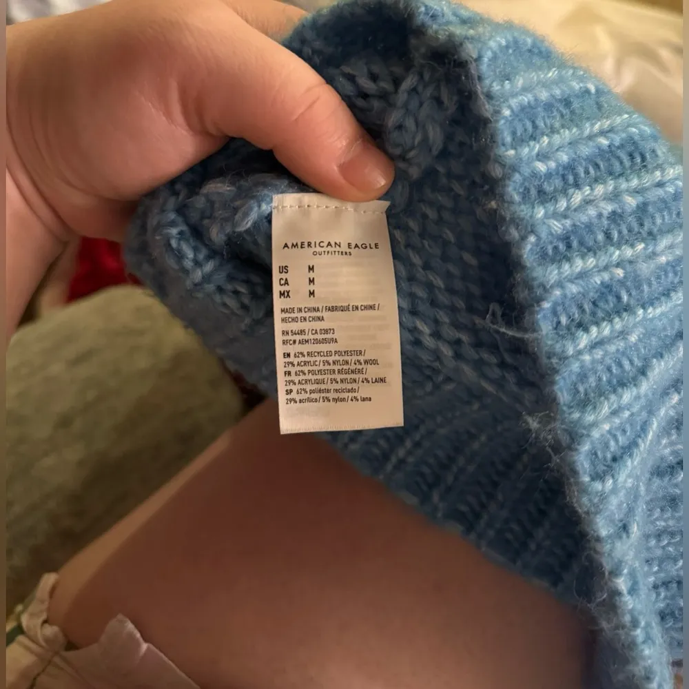 Women’s Vintage Oversized  Turtle Neck Sweater Size Medium - Image 4