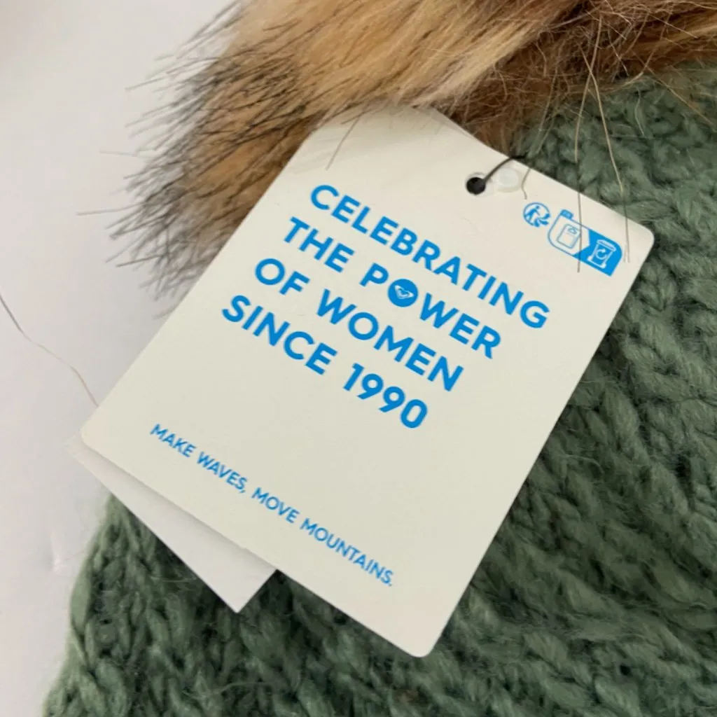 NWT Roxy Dark Forest Green Blizzard Beanie - Image 7