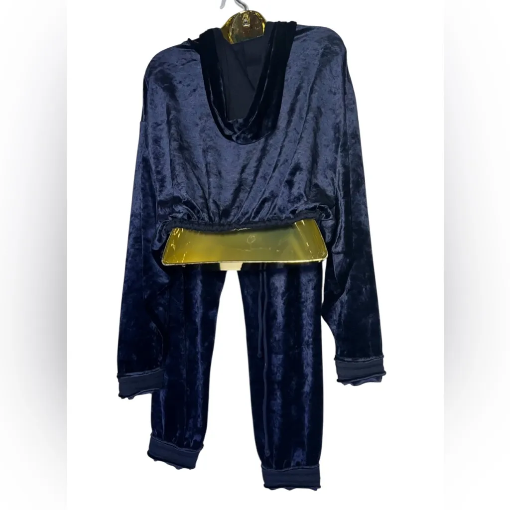 Free People Navy Velvet Jogger Set Small - Image 2