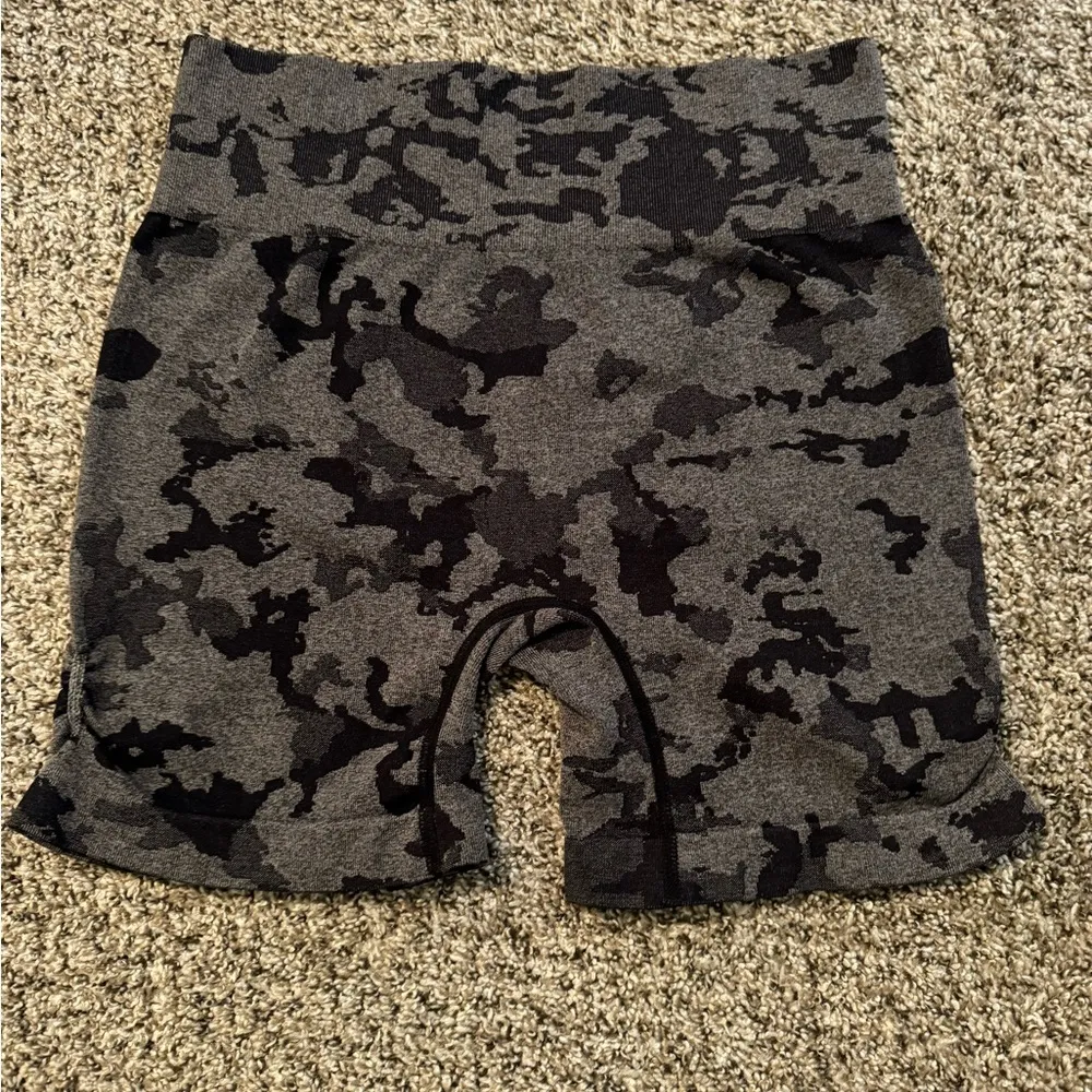 Workout Shorts Size XL - Image 2
