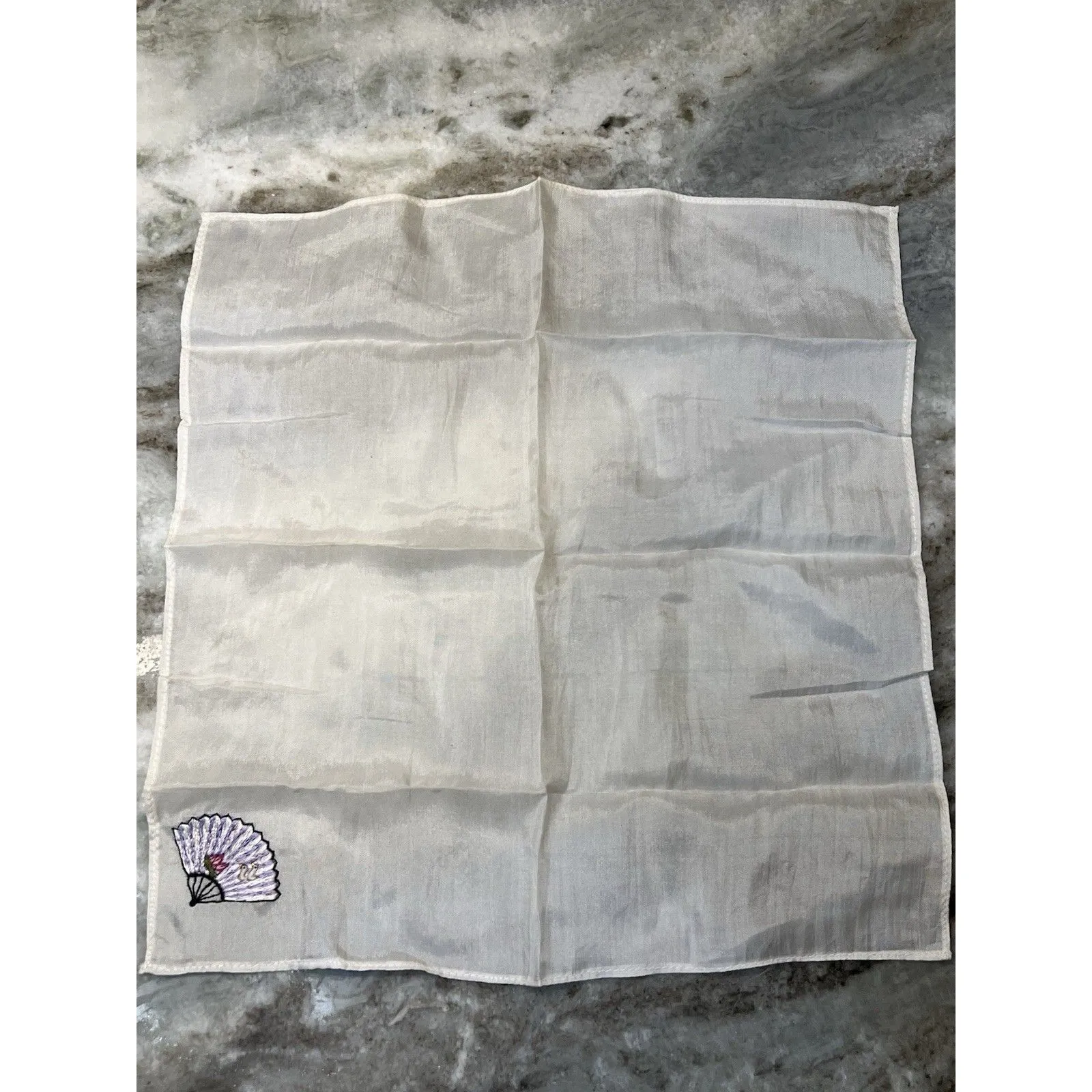 VINTAGE silk - Image 4