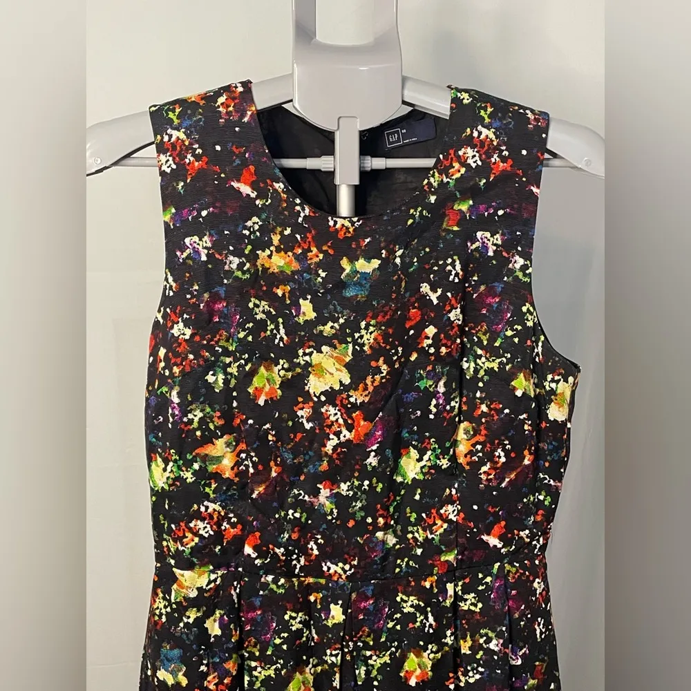 Gap Confetti Fit and Flare‎ Dress Size 8 - Image 3