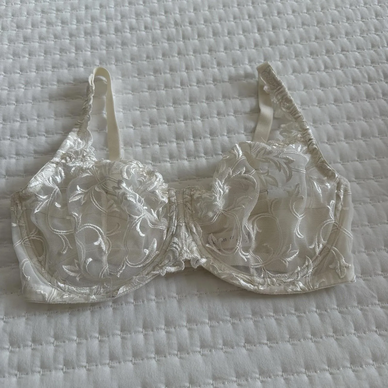 Soma Ivory Embroidery Lace & Mesh Semi Sheer Unlined Bra 36D Underwire Size undefined - Image 13