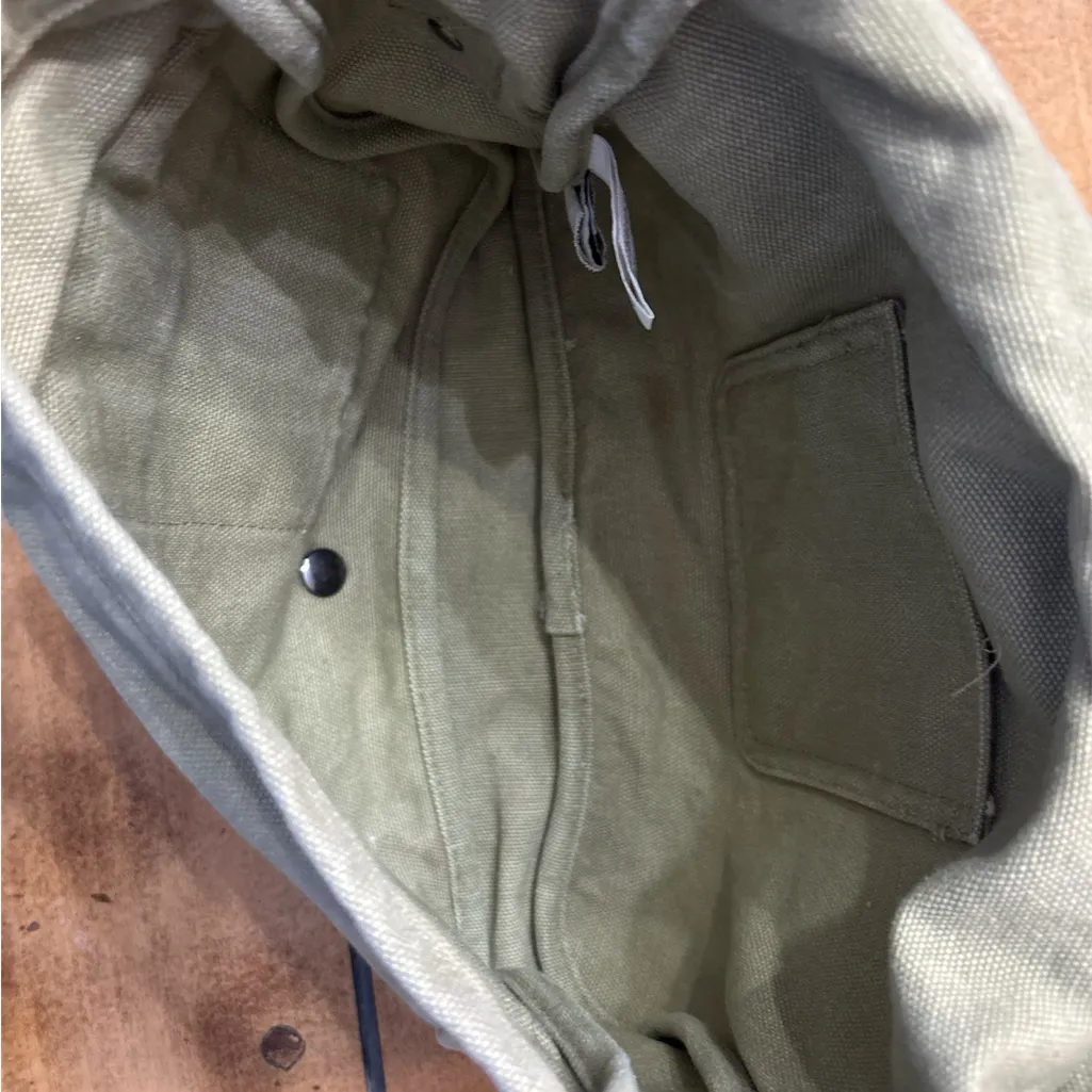 walt disney world parks 71 mini messenger bag - Image 4