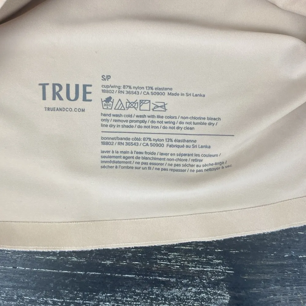 True & Co. Nude Wire Free Seamless Bra S Tan - Image 2