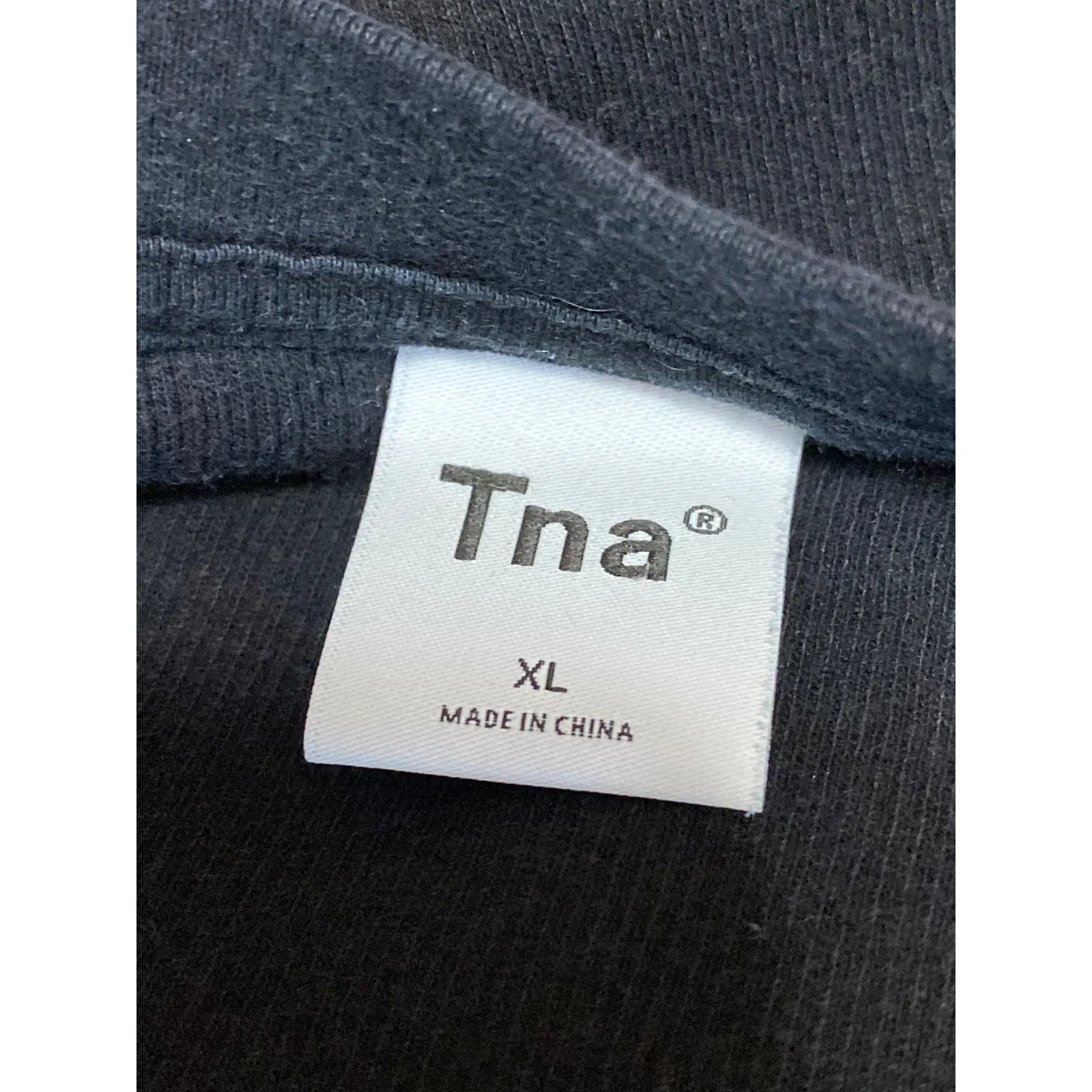 Aritzia TNA Womens Black Long Sleeve Crew Neck Knit T Shirt Tee Crop Top Size XL - Image 3