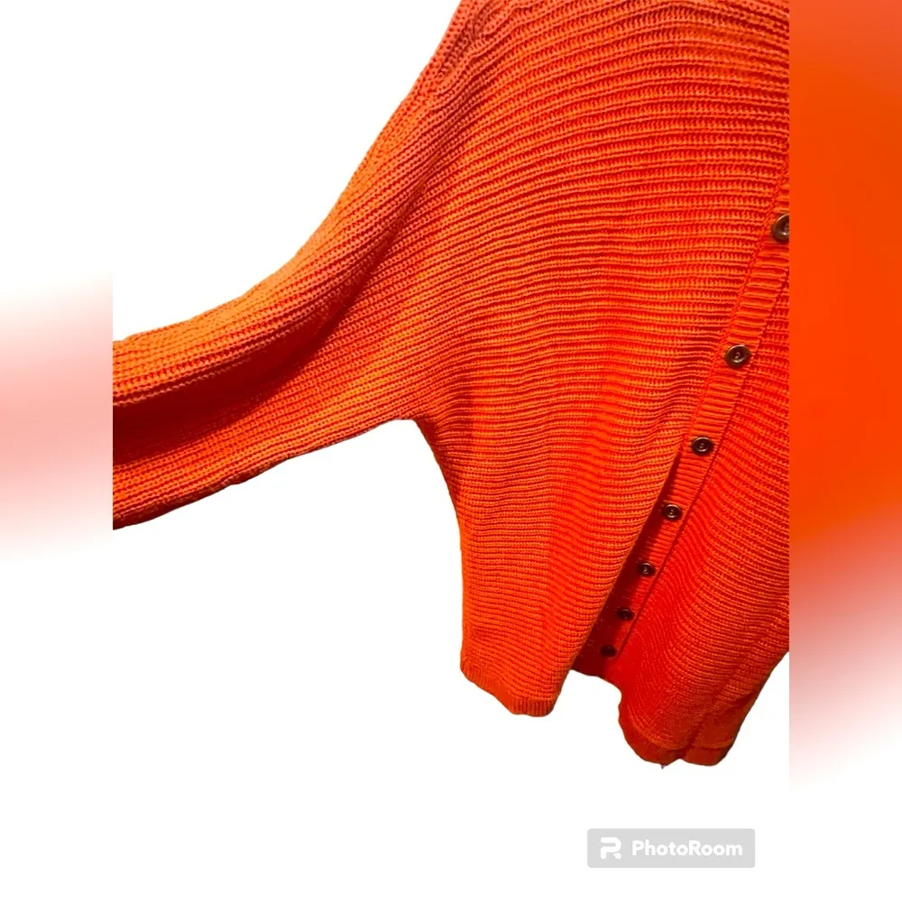 NWOT Venus orange button back detail sweater with dolman sleeves. - Image 3