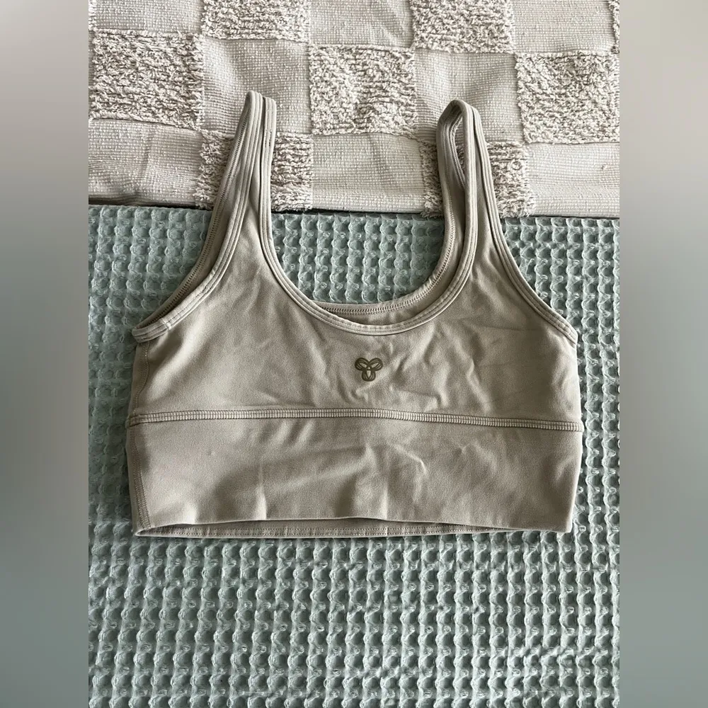 TnAction Sports bra
Size Small - Image 3