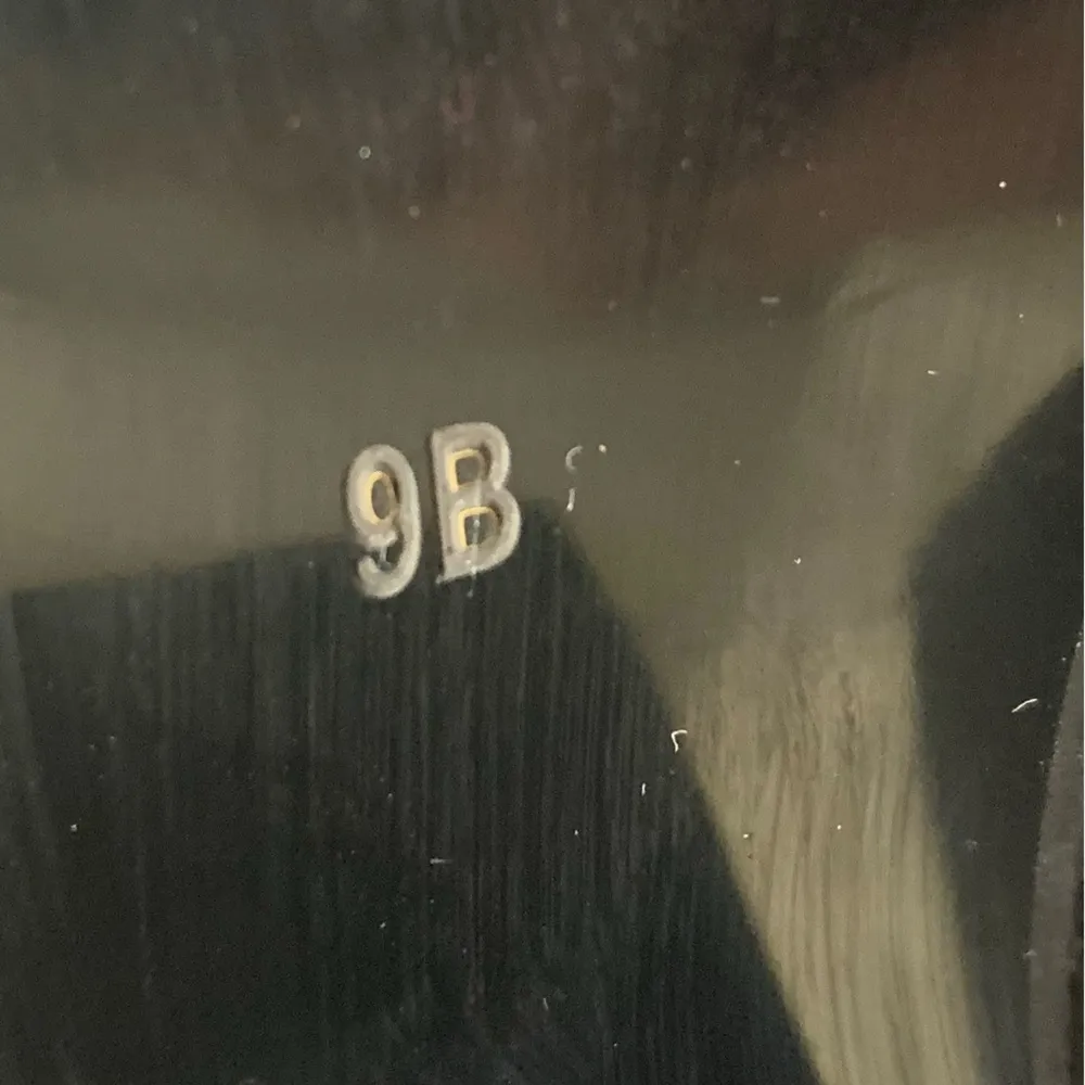 Ralph Lauren Women’s Mara Fringe Black Suede Ankle Boots Booties Gold Hardware 9 - Image 4