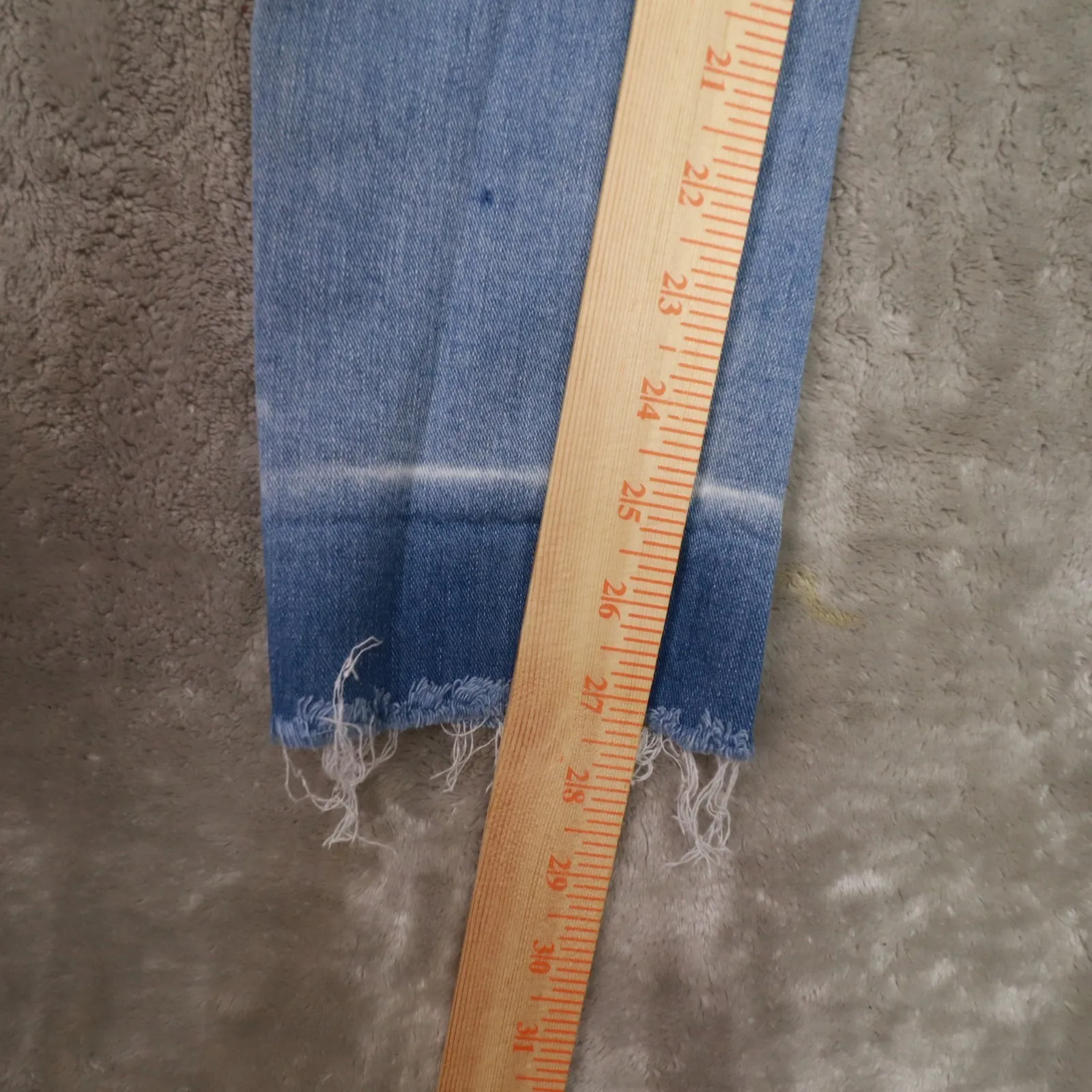 Express High Rise Skinny Jeans Light Wash Gradient Raw Hem Womens size 6 Stretch - Image 3