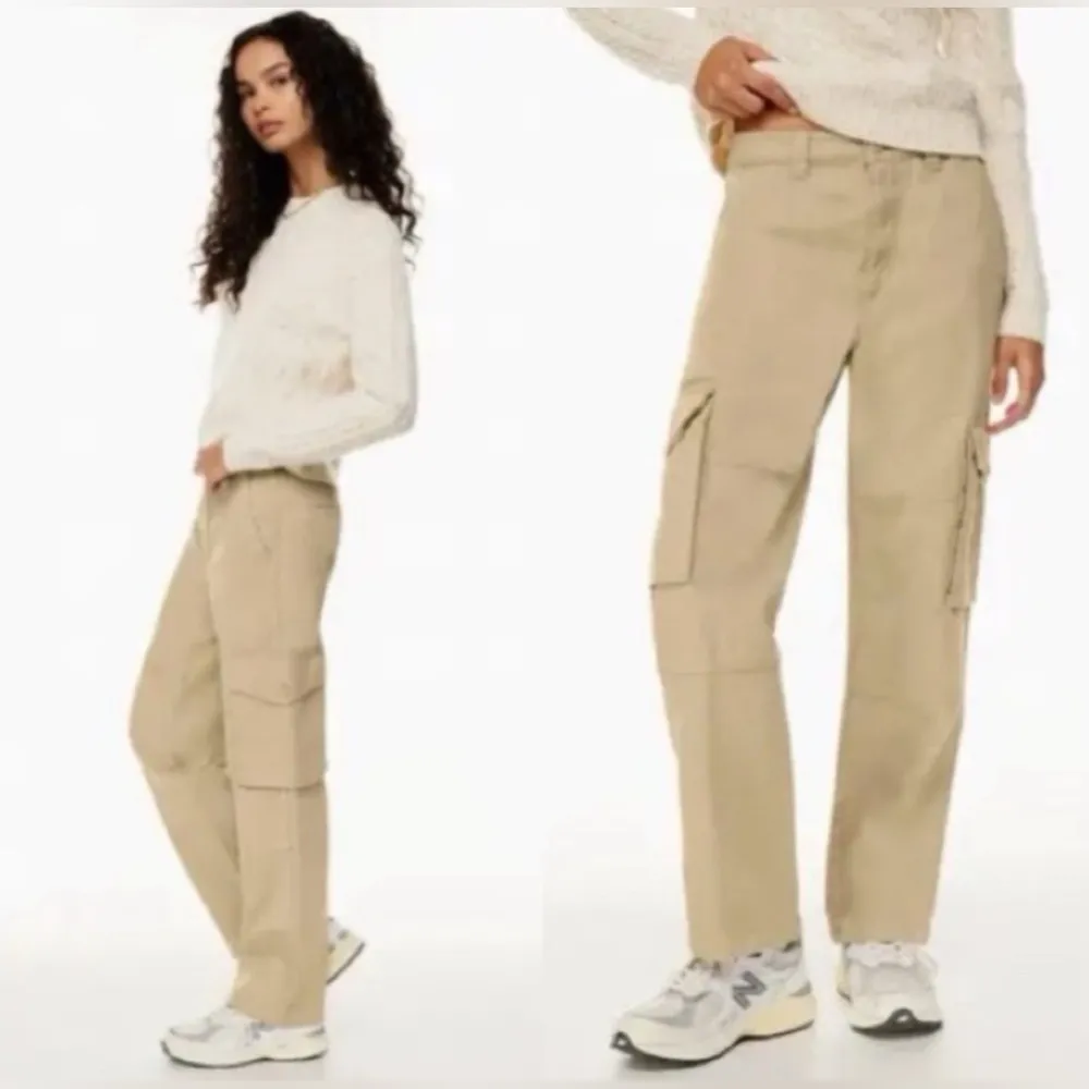 ARITZIA Tna Cargo Khaki Pants in size 0 - Image 2