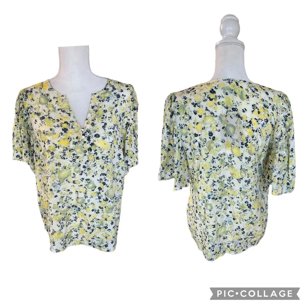 NWT Aware by Vero Moda Tilly Split Neck Blouse Chardonnay Floral Size Large - Image 4