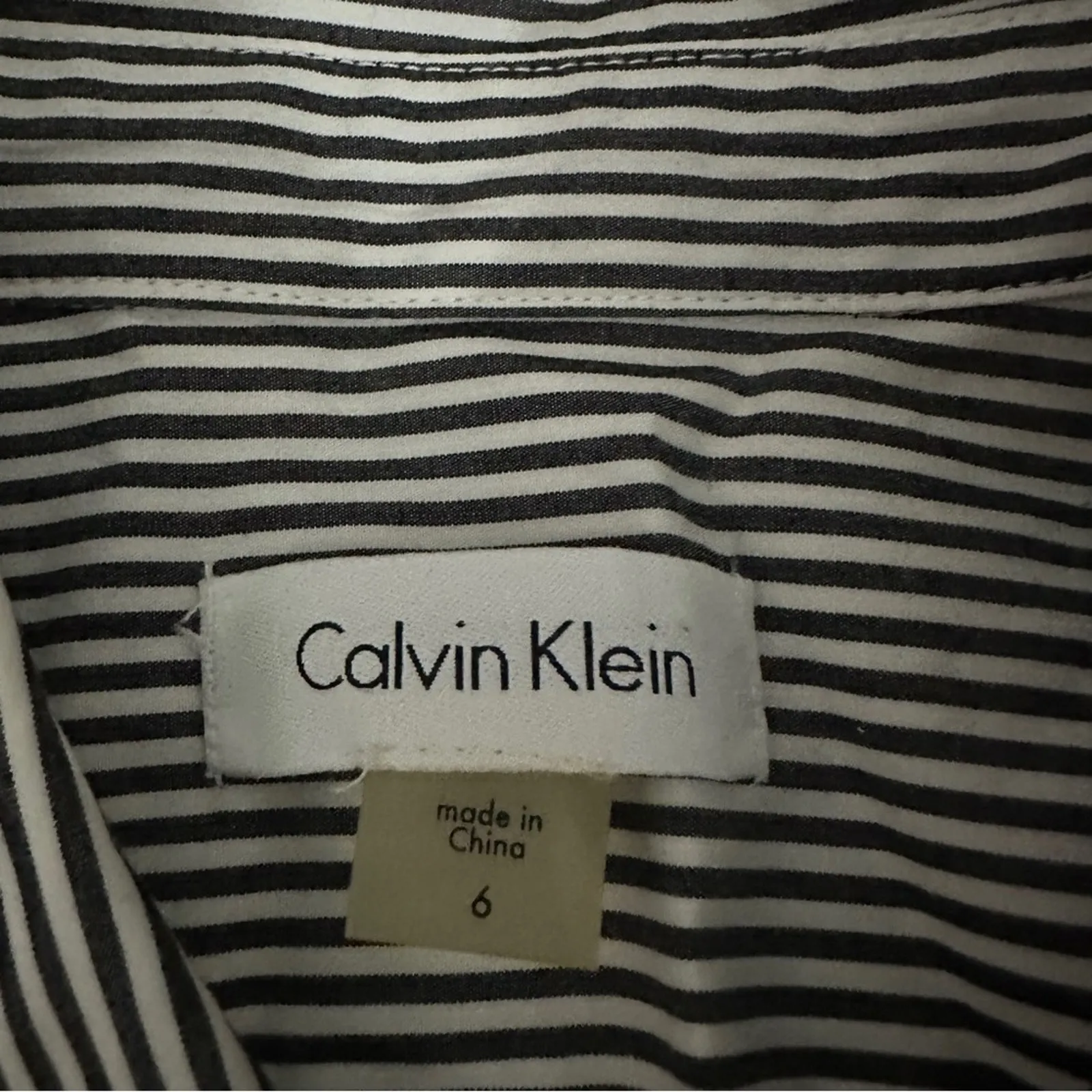 Calvin Klein Gray‎ & White Striped Boho Wide Bell Sleeve Button Down Dress Sz 6 - Image 7