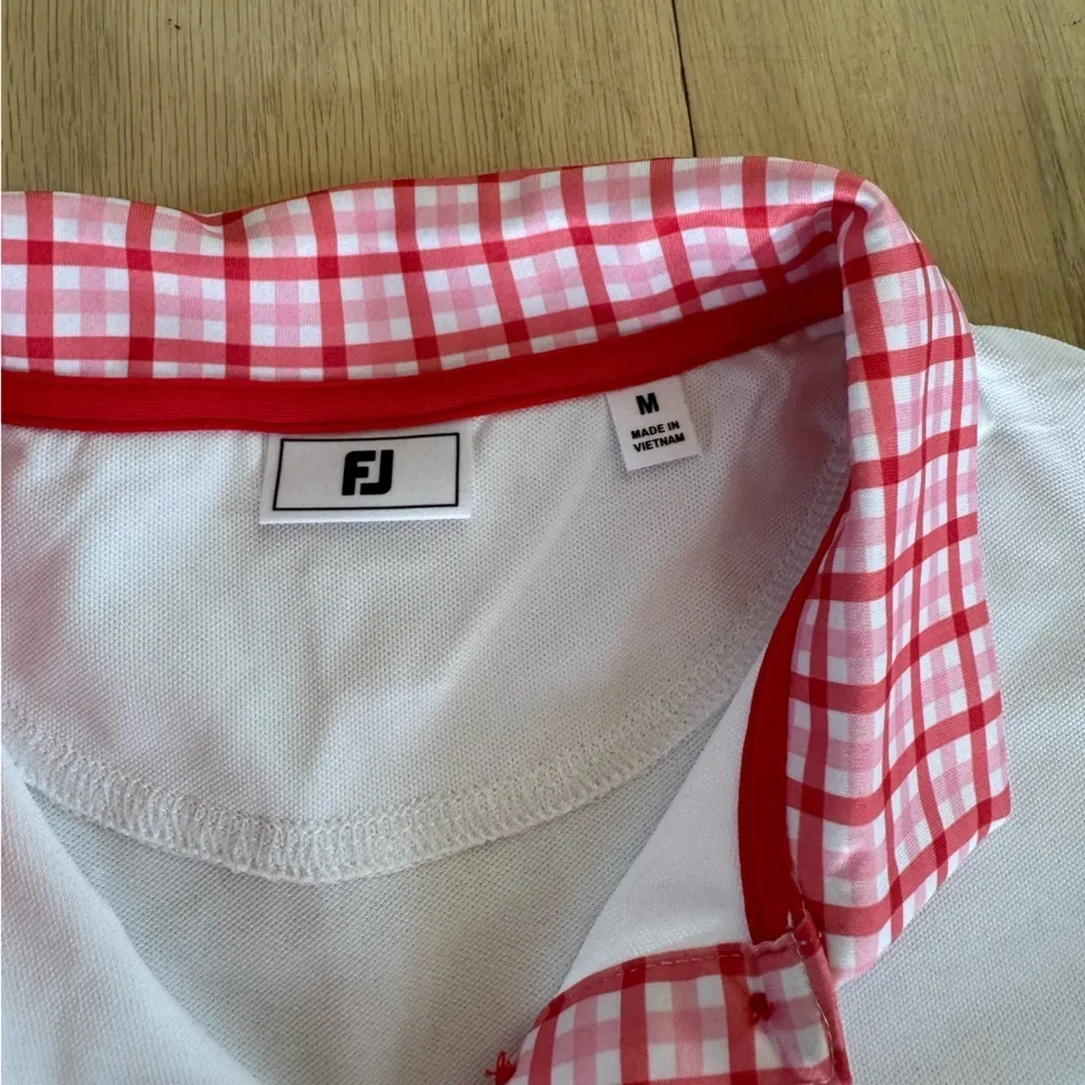 FJ Leisure Golf Apparel Short Sleeve Quarter Button Down Shirt Size Medium NWT White - Image 2