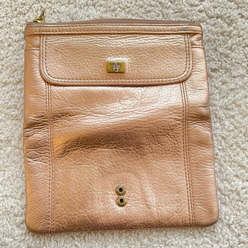 Fossil Metallic Rose Gold Bifold Wallet - Image 3