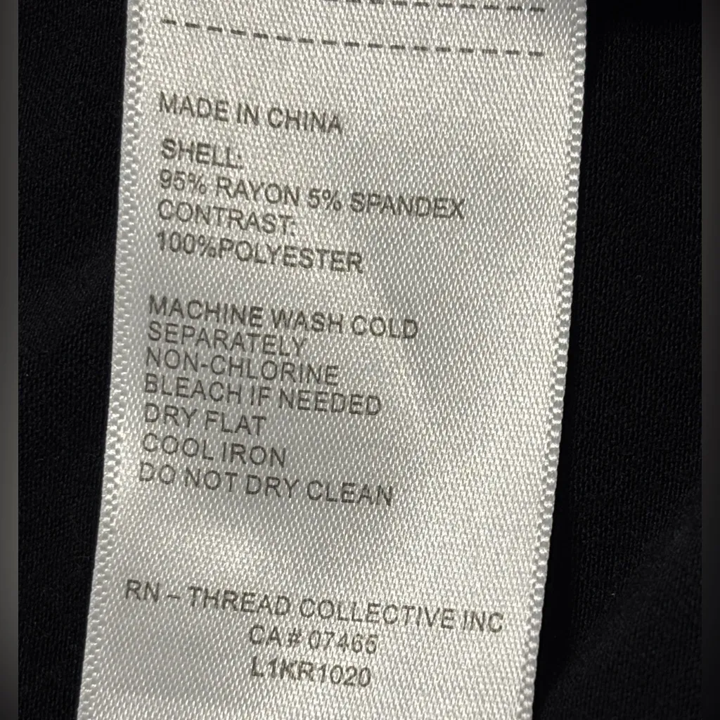 Laundry By Shelli Segal Black Sheer Ruffle sleeve Blouse Size Medium - Image 7