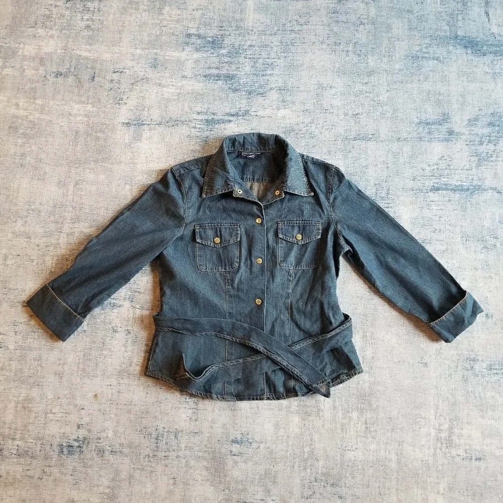 EUC!
Womens Jones New York Signature Denim Shirt with Sash Size Small - Image 6