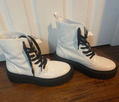 Nasty Gal White Platform Boots - Image 3