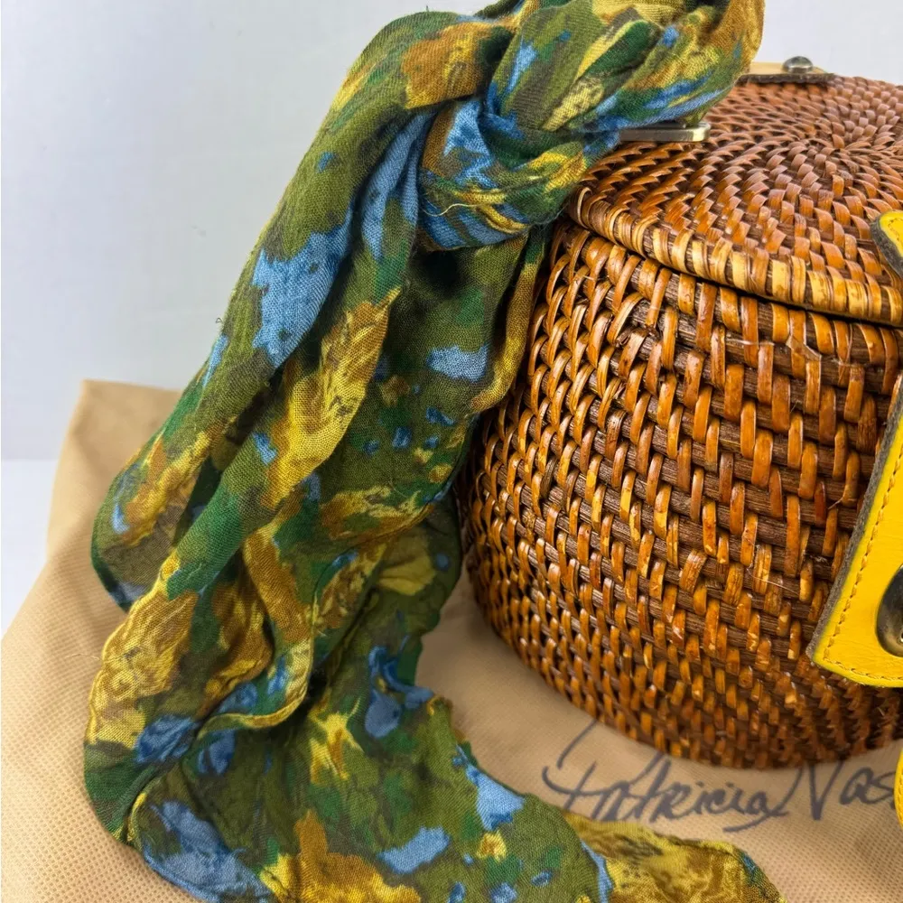 Patricia Nash 10th Anniversary Rare Yellow Wicker Basket Mirror Crossbody Purse. - Image 5