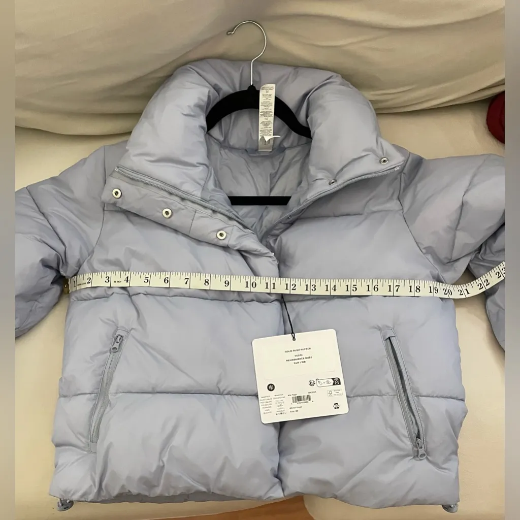 ALO Yoga NWT Gold Rush Puffer Jacket  Winter Frost Size XS - Image 7