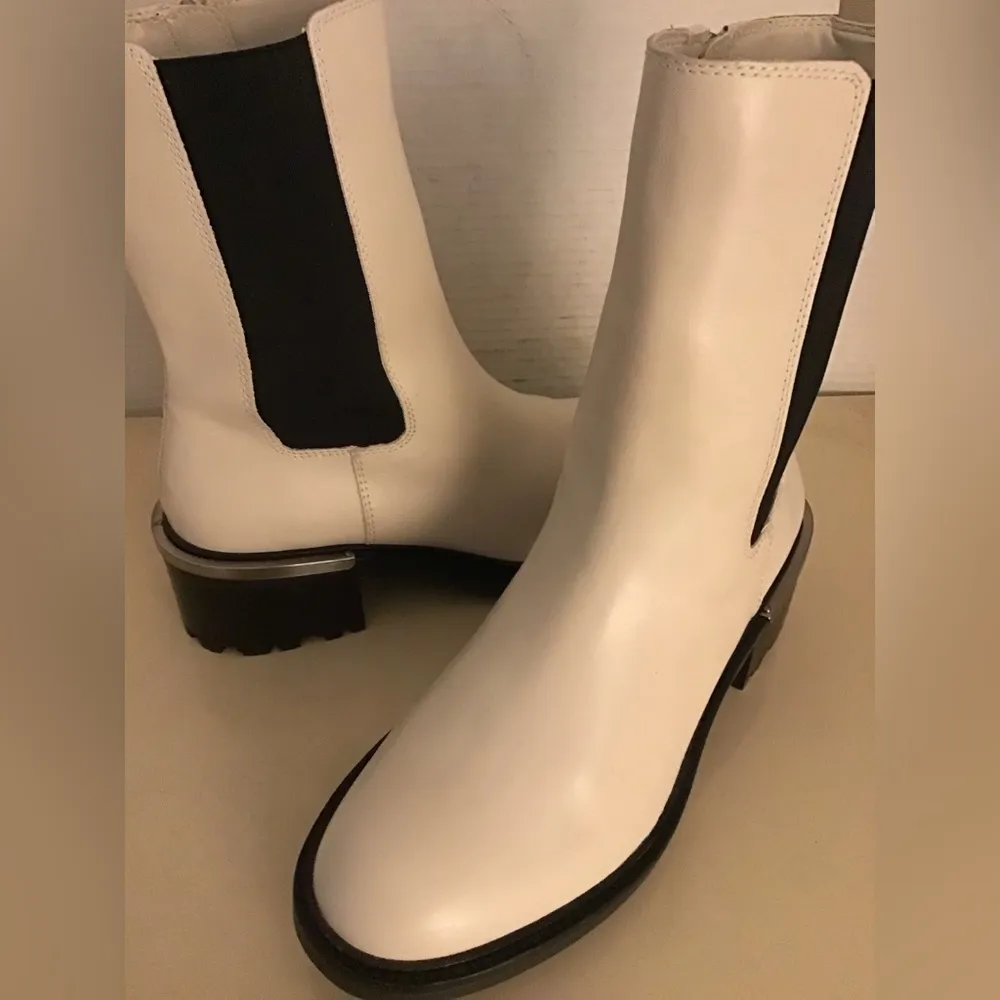 COPY - Vince Camuto women Ivory leather Kourtly boots US 7.5 Euro 38 - Image 4