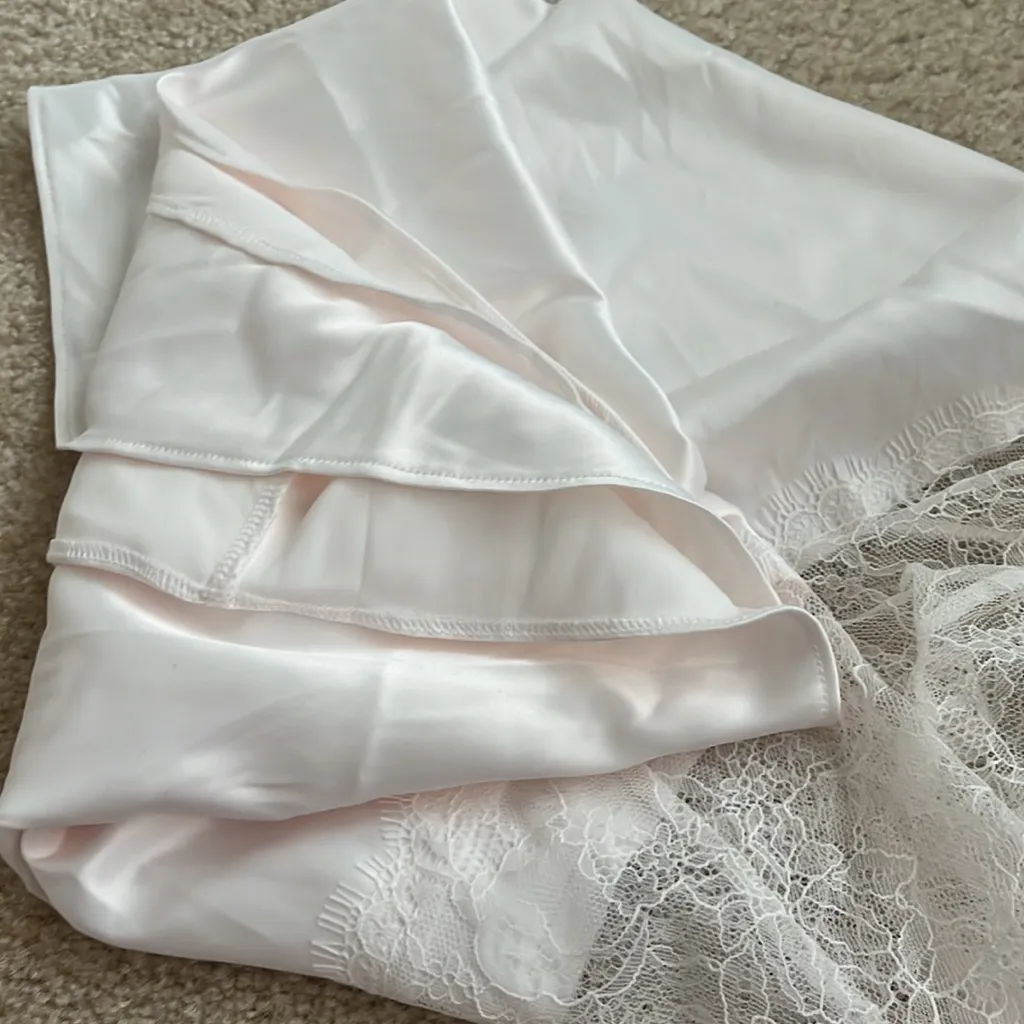 NWT Victoria’s Secret Lingerie Light Pink Lace Slip - Image 8