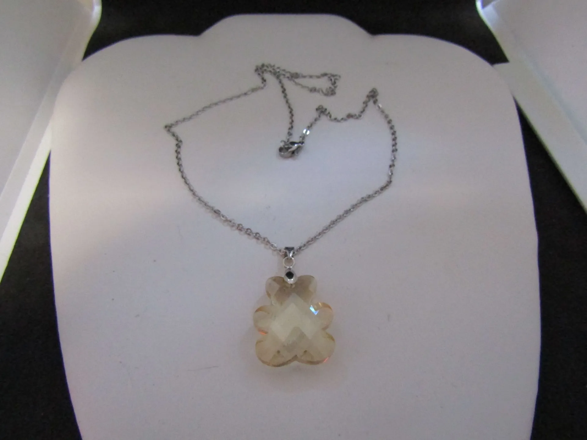 Brown Crystal Bear Chain Necklace - Image 4