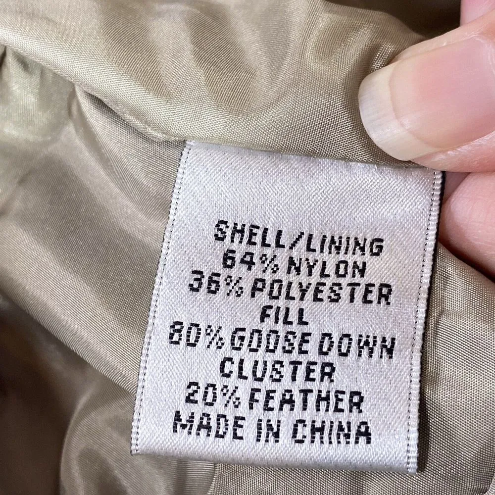 Talbot's Puffer Vest Womens Medium‎ Quilted Down with Belt full zip & snaps - Image 8