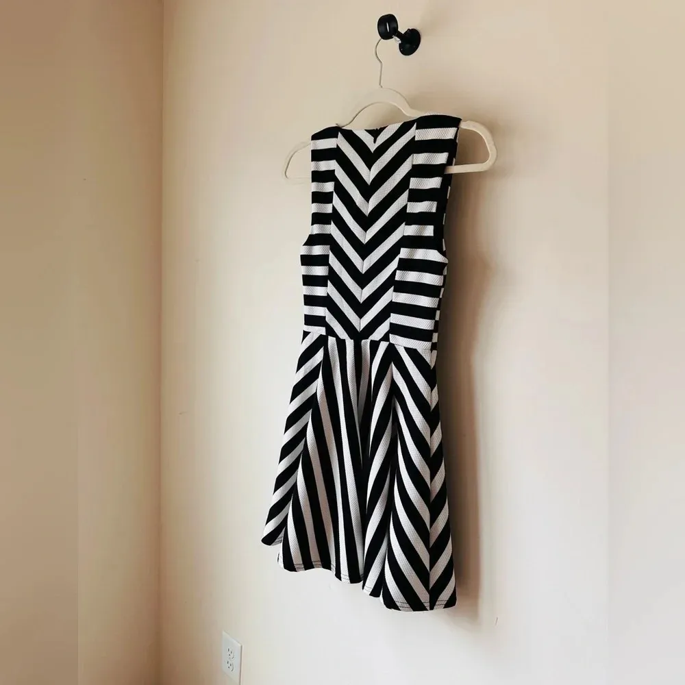 Sugarlips Dress - Size S - Image 10