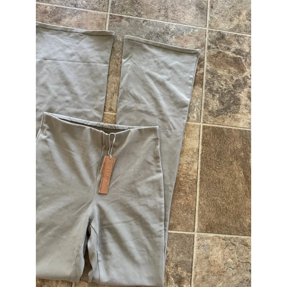Skims Outdoor High Waisted Flare Leggings Taupe Size Small - Image 7