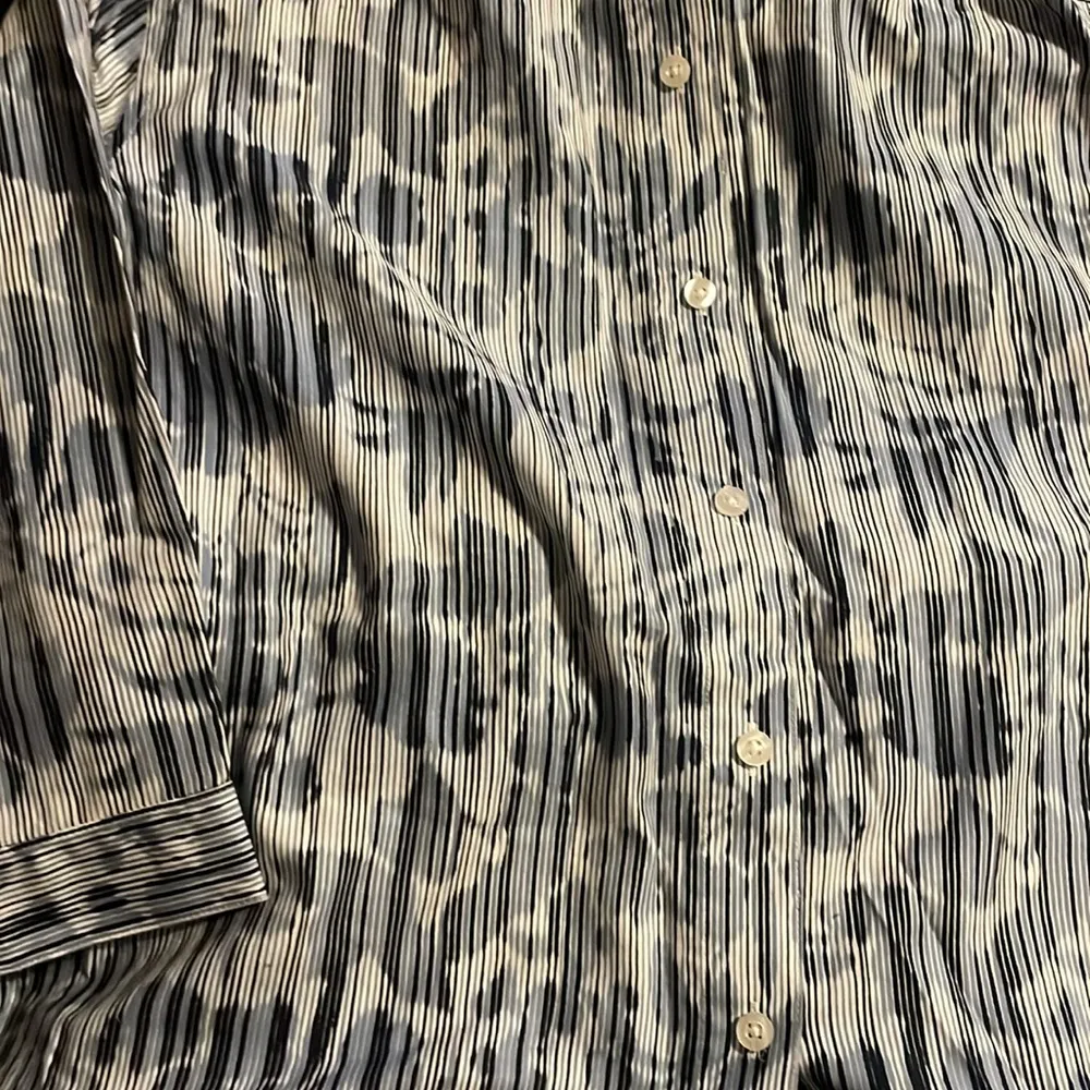 Chicos Set Blue White 1/4 Sleeve Tunic Top and White Crop Pants Size 2 (12/14) - Image 6