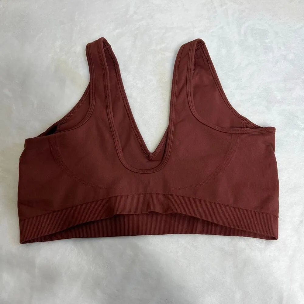 Gymshark  Eveyday Seamless Sports Bra Medium Women - Image 3