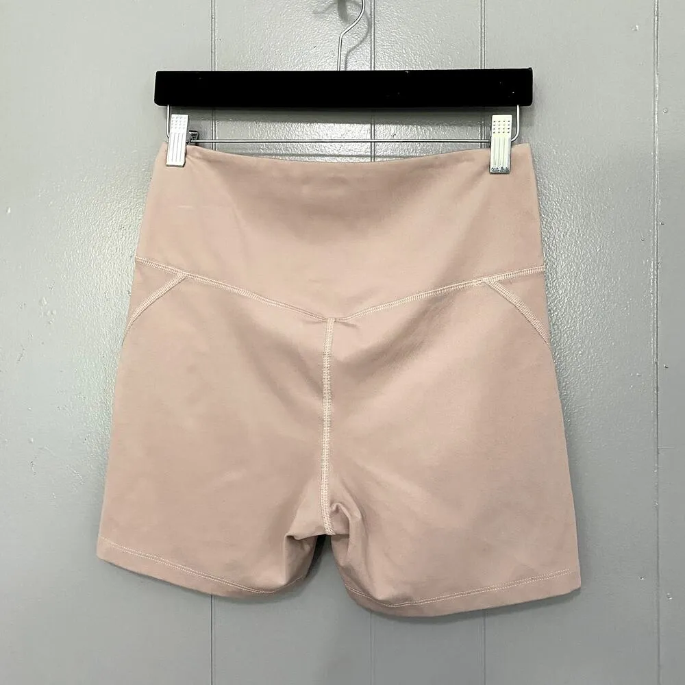 Girlfriend Collective Quartz Taupe Compressive Pocket Athletic Run Shorts L - Image 2