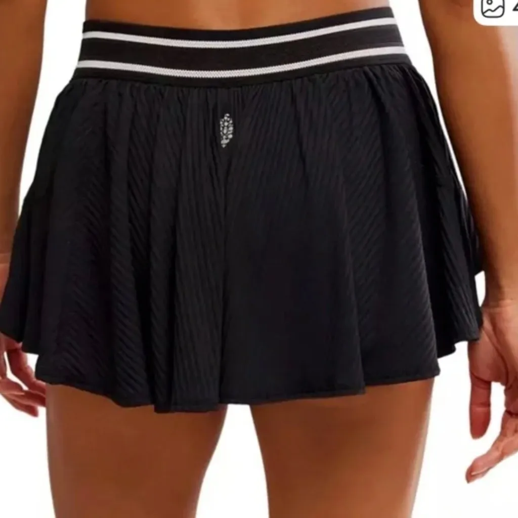 Free People Sultry Skort. NWT. Black - MED - Image 6