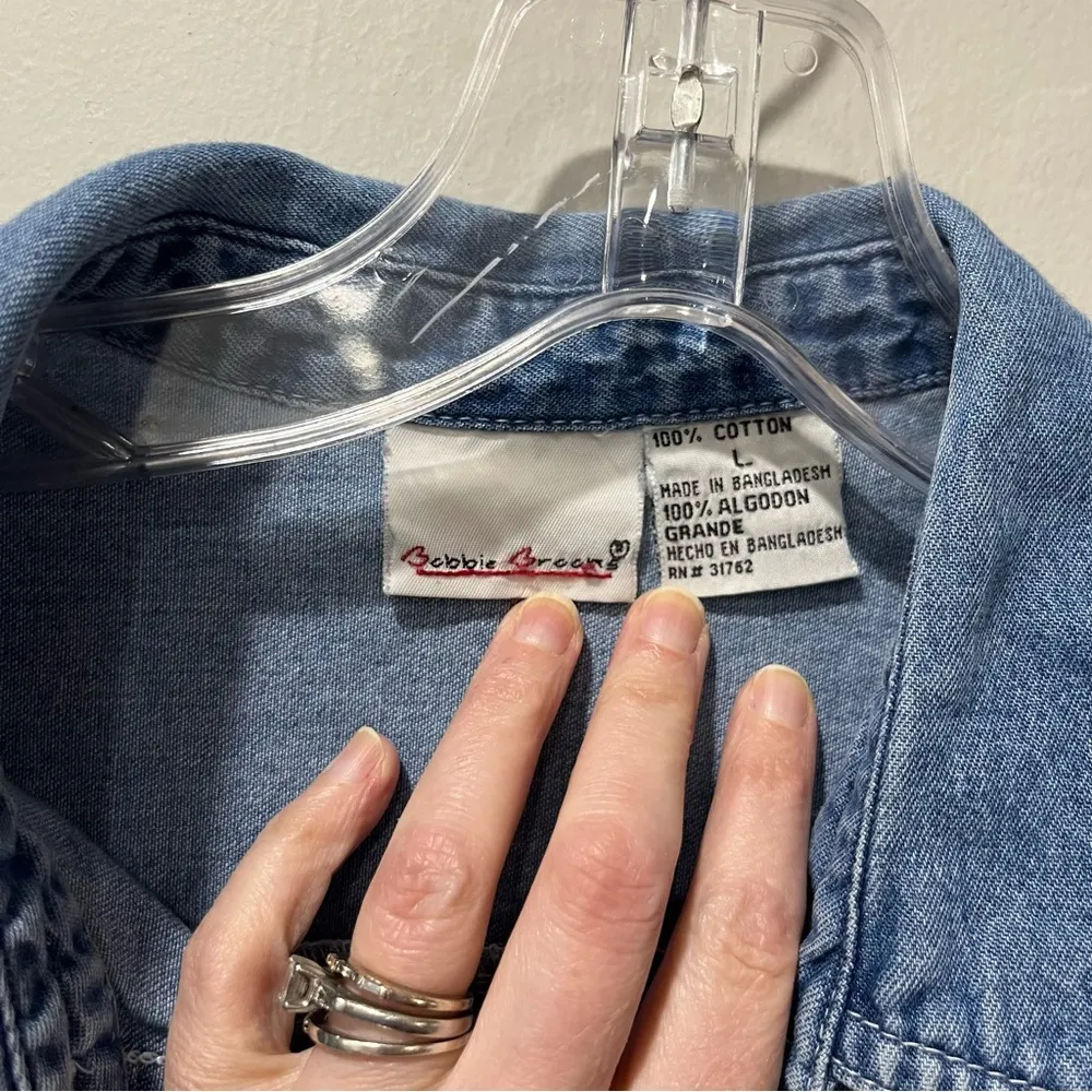 Vintage Bobbie Brooks Shirt Womens Large Denim Cardinal Embroidered Size Large - Image 4