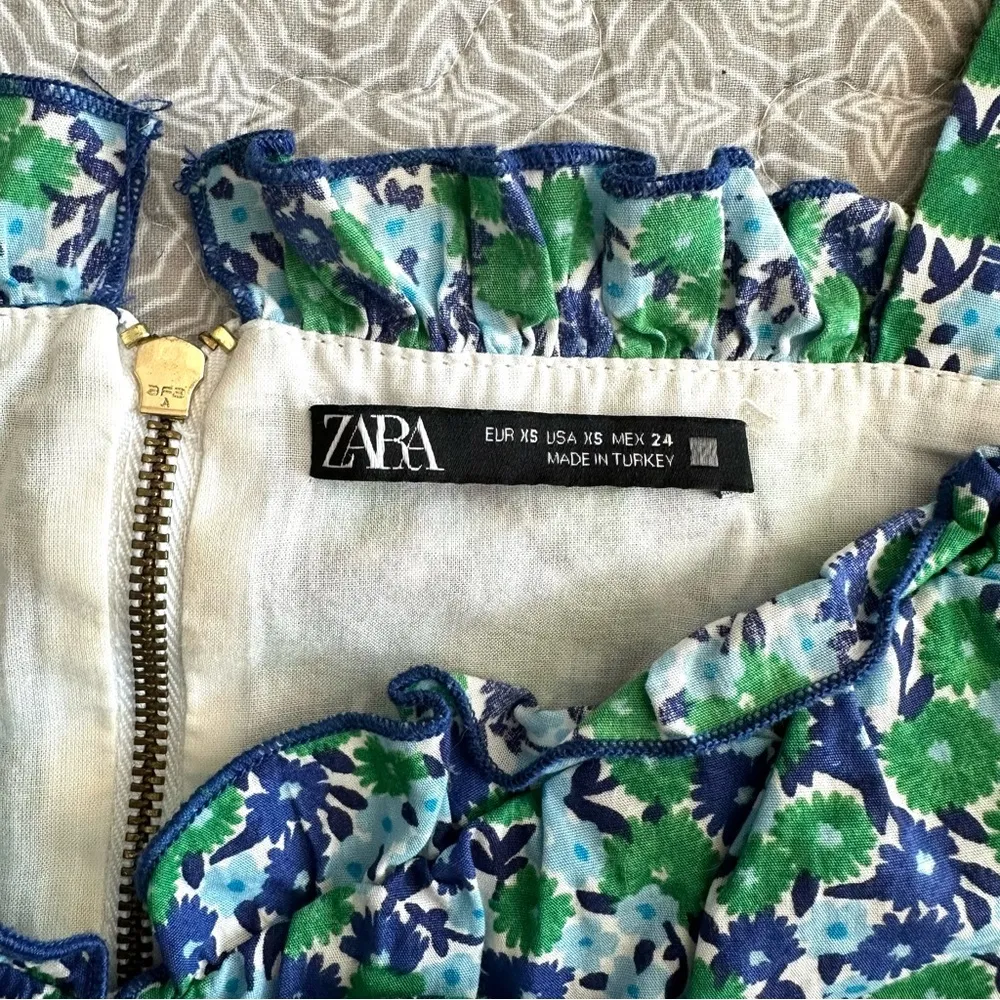 ZARA Floral Puff-sleeve Cropped Blouse with Ruffles Size XS - Image 4