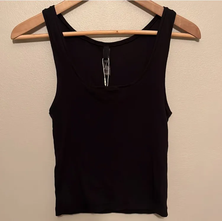 SKIMS Cotton Rib Tank XS - Image 3